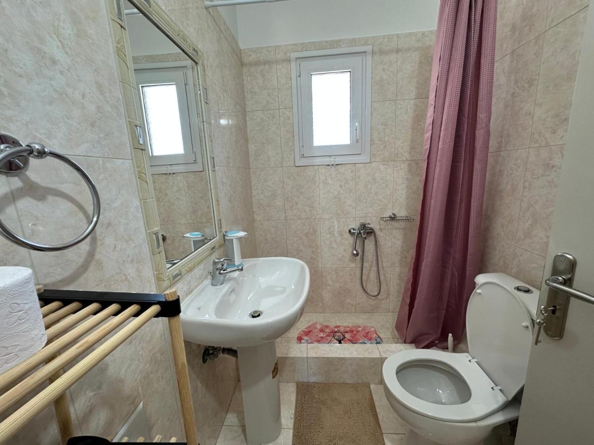 Georgia'S Guesthouse カランバカ エクステリア 写真