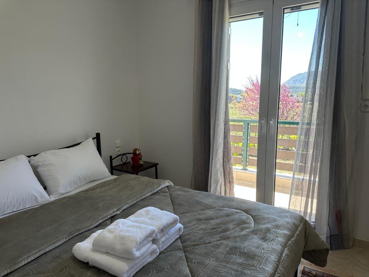 Georgia'S Guesthouse カランバカ エクステリア 写真